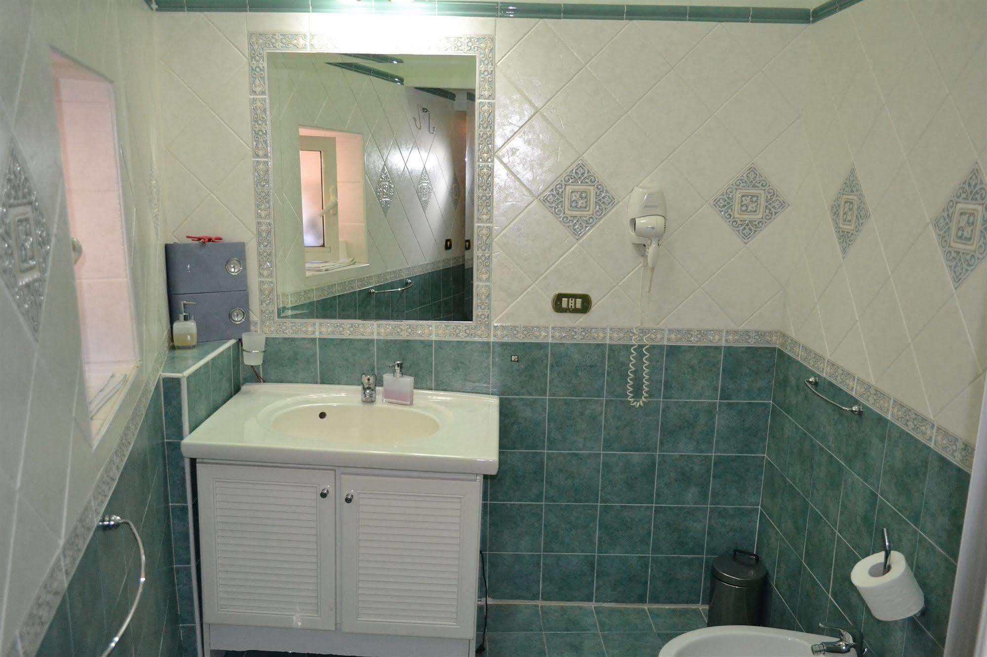 Toledo Bed & Breakfast Napoli Bagian luar foto